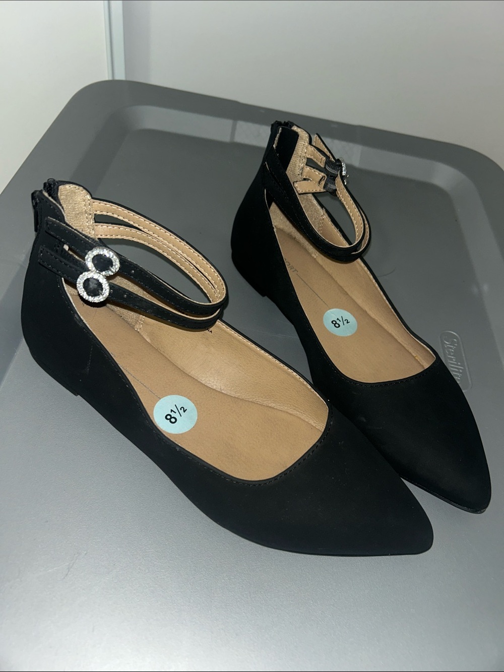 Report Black Flat Sandals